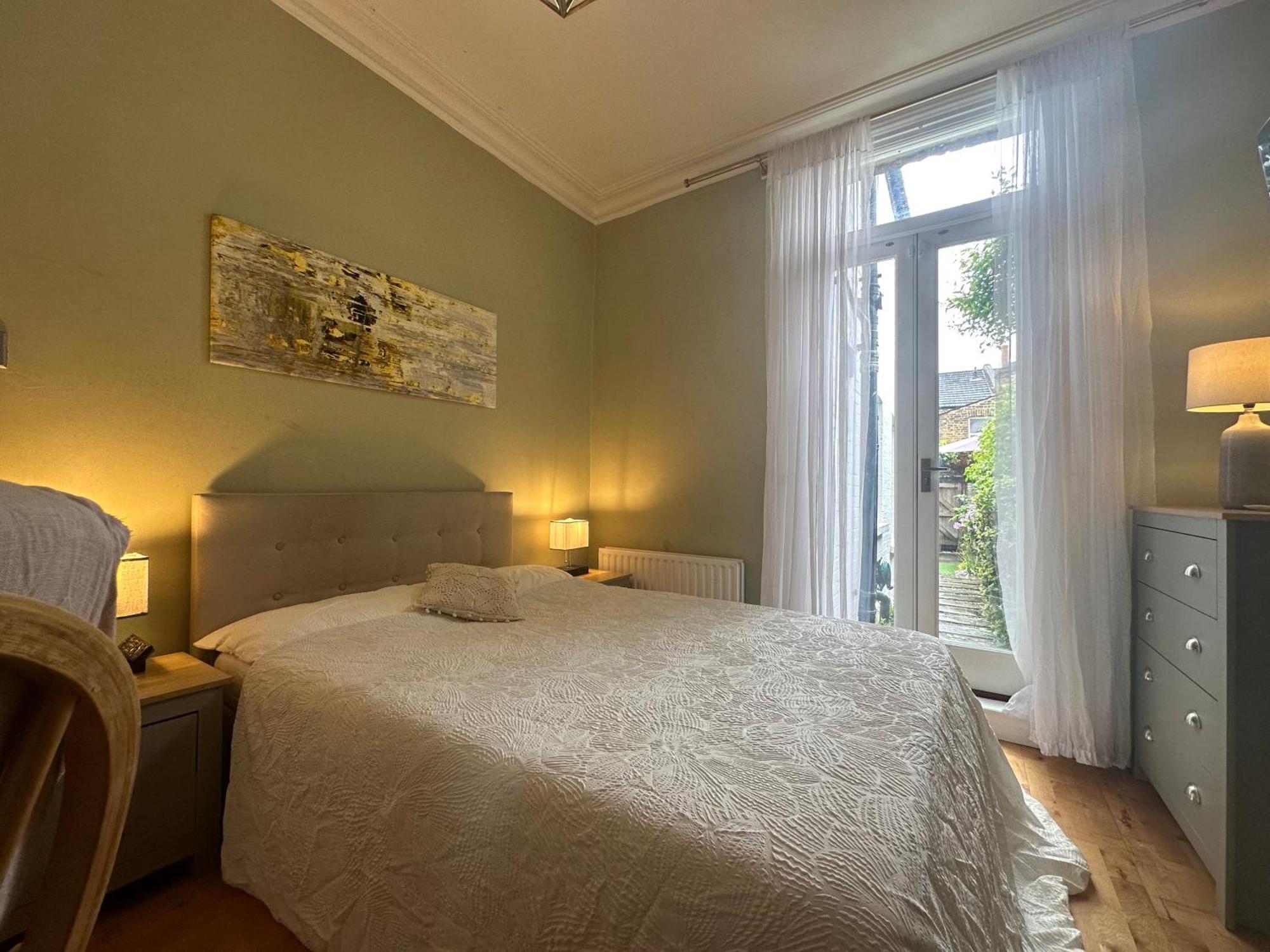 My Sky Secret Garden 1 Bedroom London Eksteriør billede